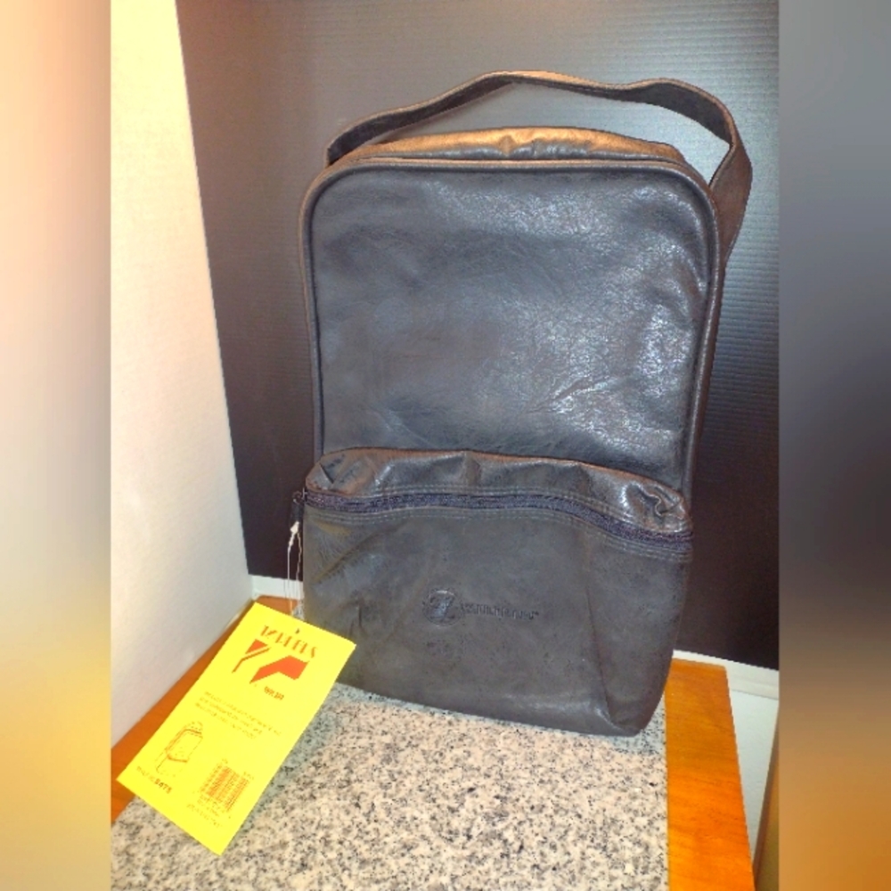 Toppers Multi Purpose/Golf Shoe Bag Gray-Black Color. Front Zipper Pocket. NWT.